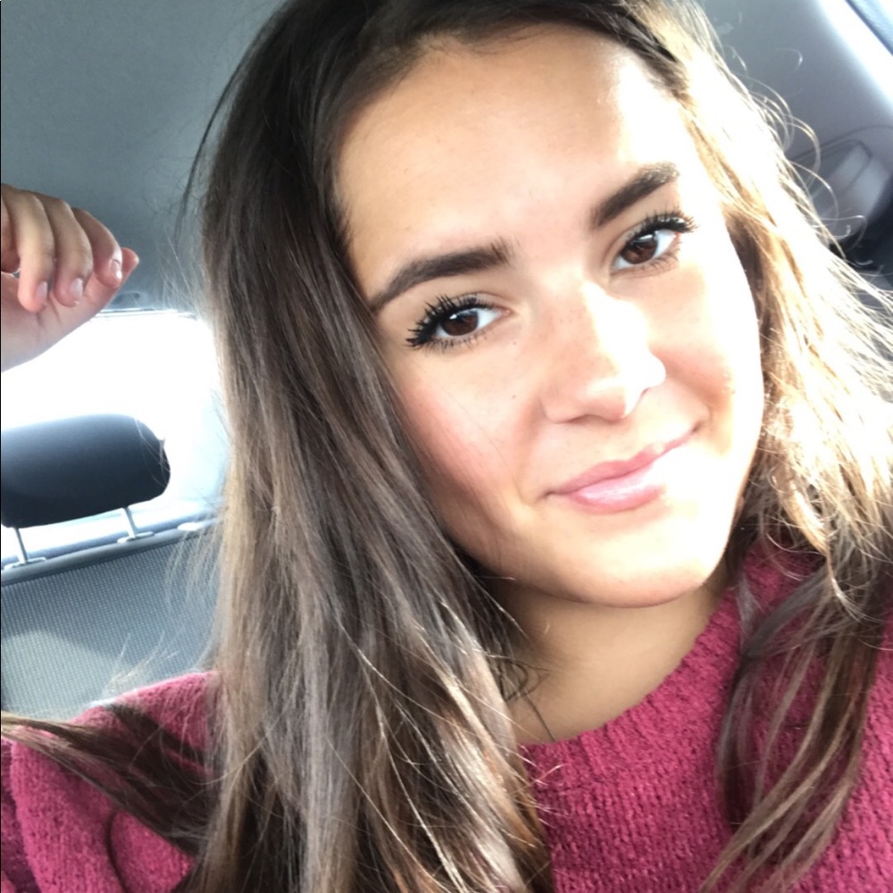 Meet your Posher, Brianna